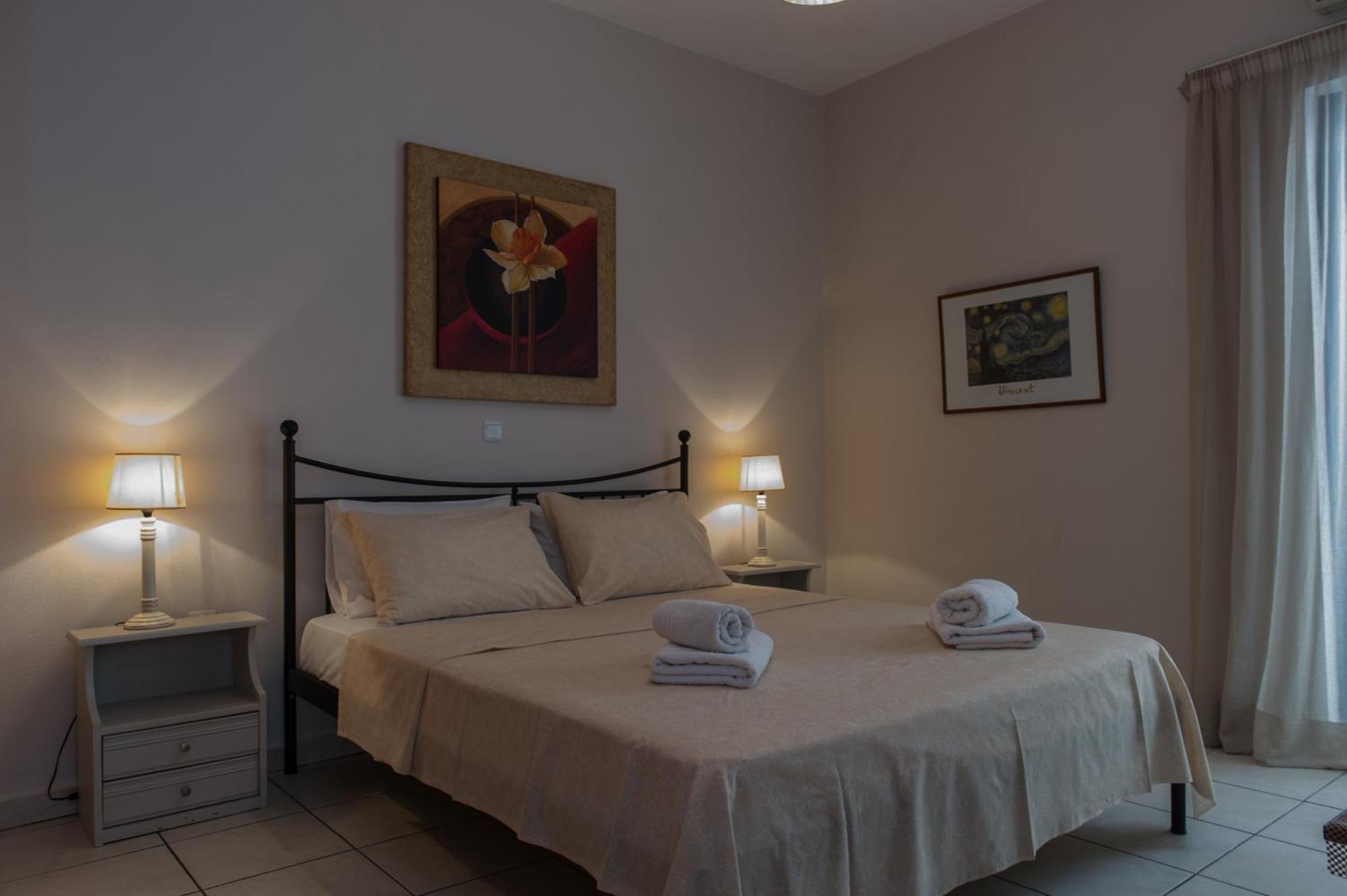 Kamari Blue Apartments 卡拉马塔 外观 照片