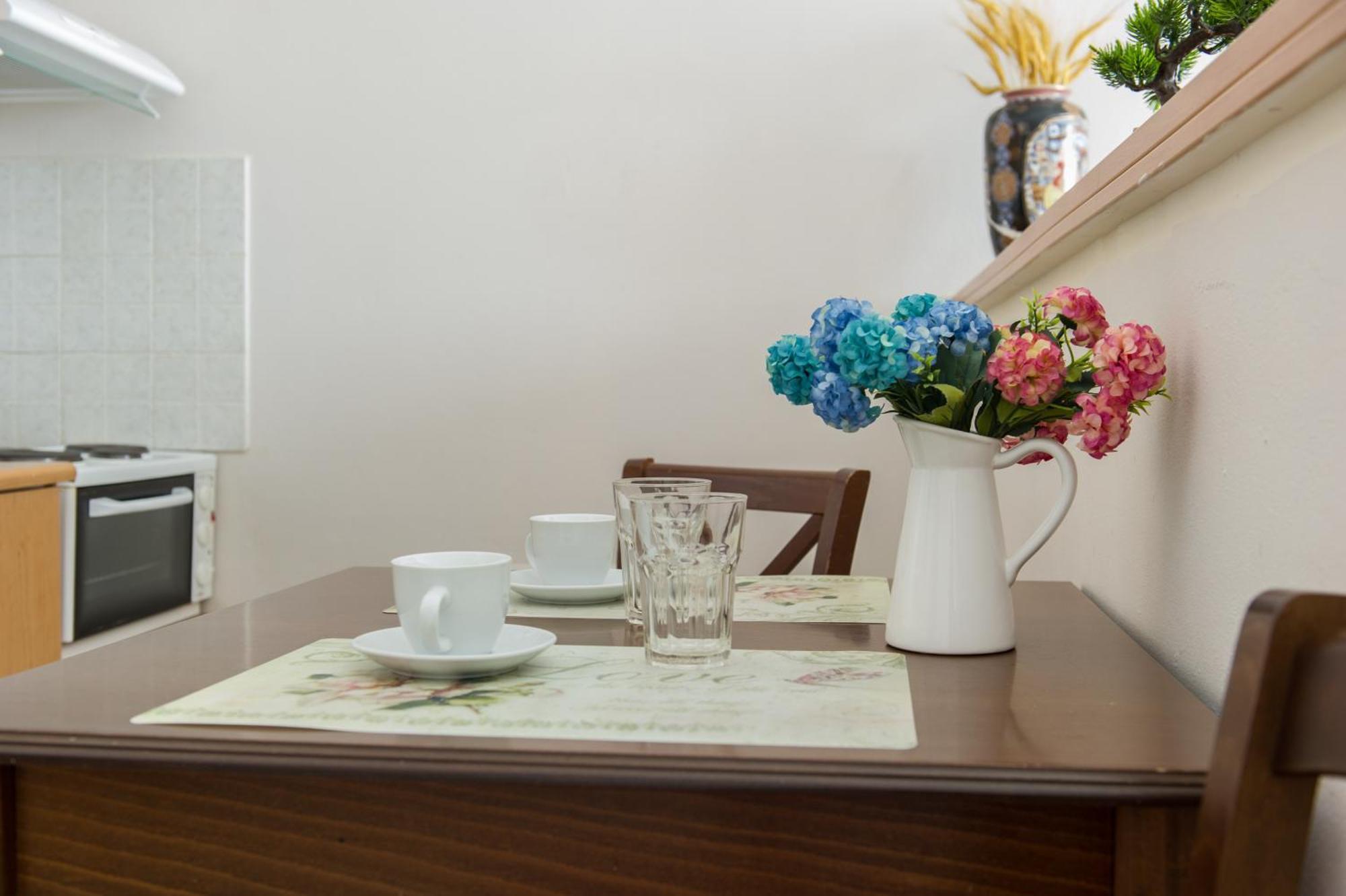 Kamari Blue Apartments 卡拉马塔 外观 照片